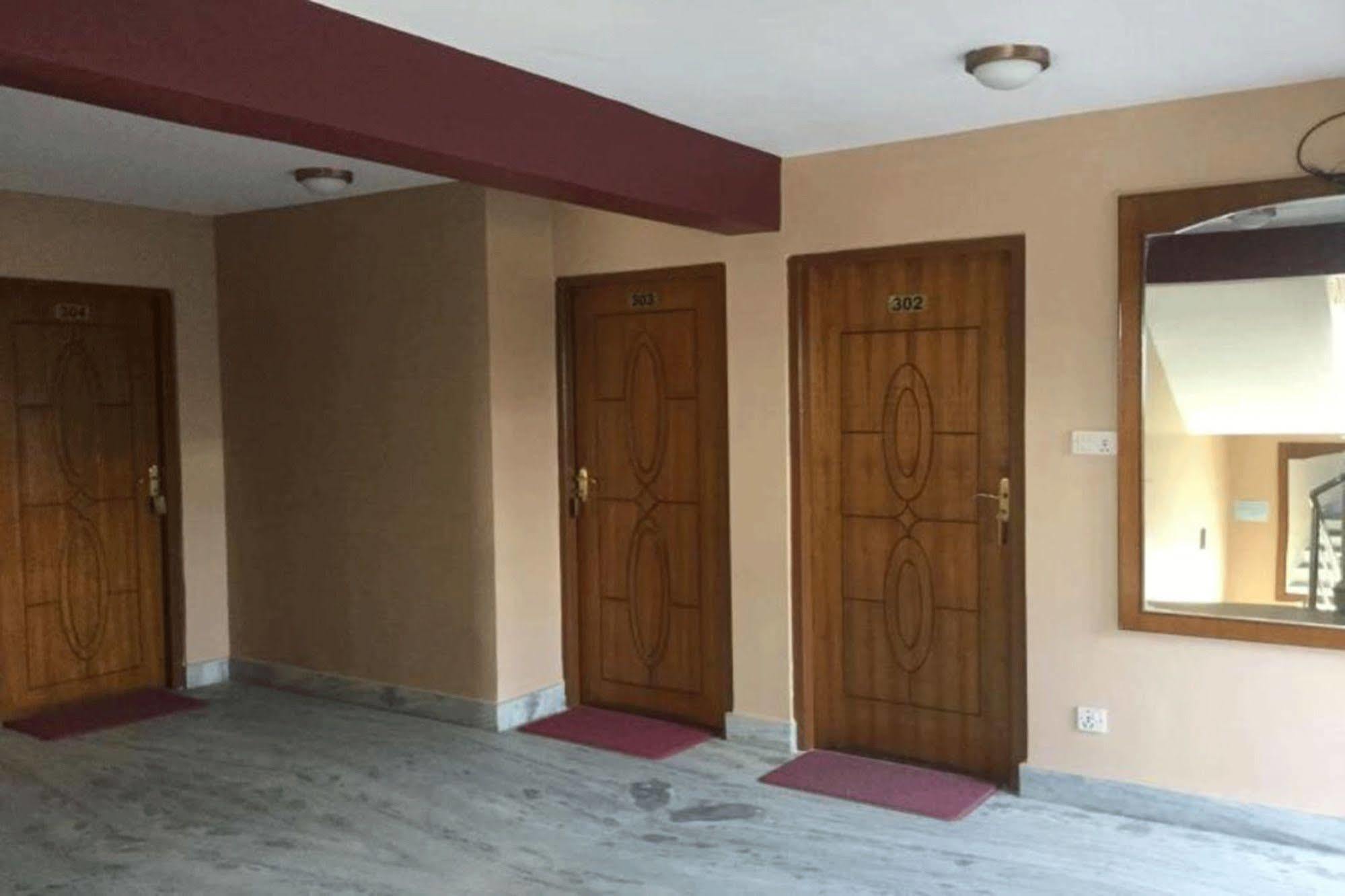 Shiva Shankar Hotel Pashupatinath ภายนอก รูปภาพ